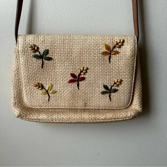 Fossil - Embroidered Straw Crossbody Bag - Picture 2 of 5